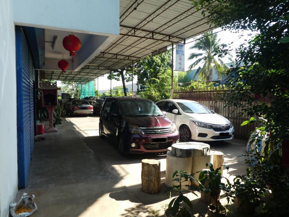 Tit Motel Sungai Petani Bagian luar foto