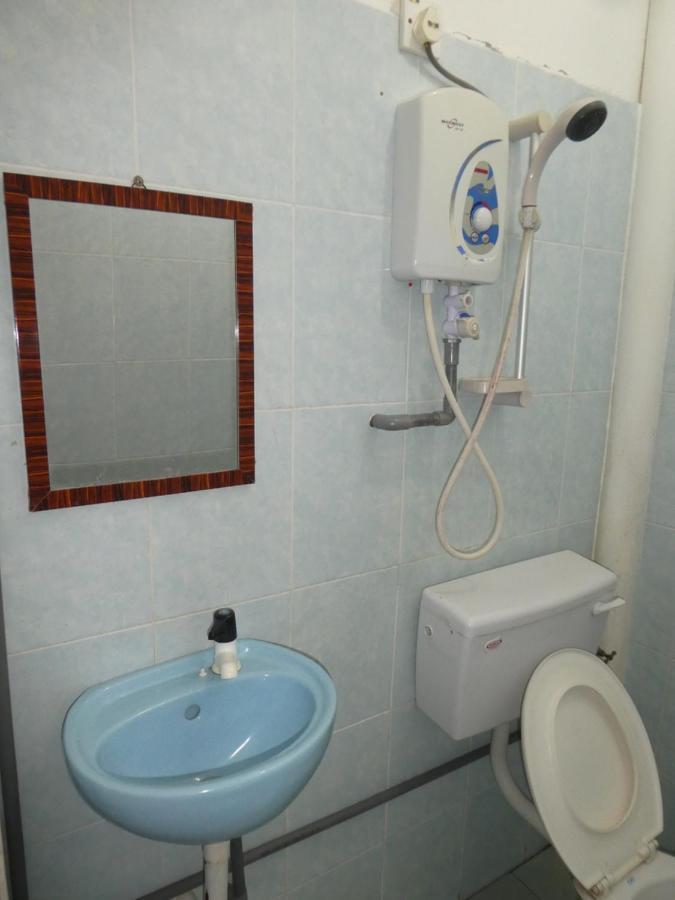 Tit Motel Sungai Petani Bagian luar foto